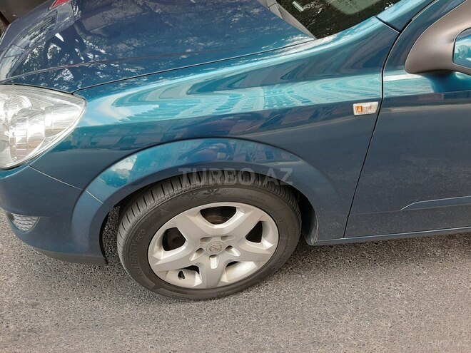 Opel Astra 2007, 142,000 km - 1.4 л - Bakı