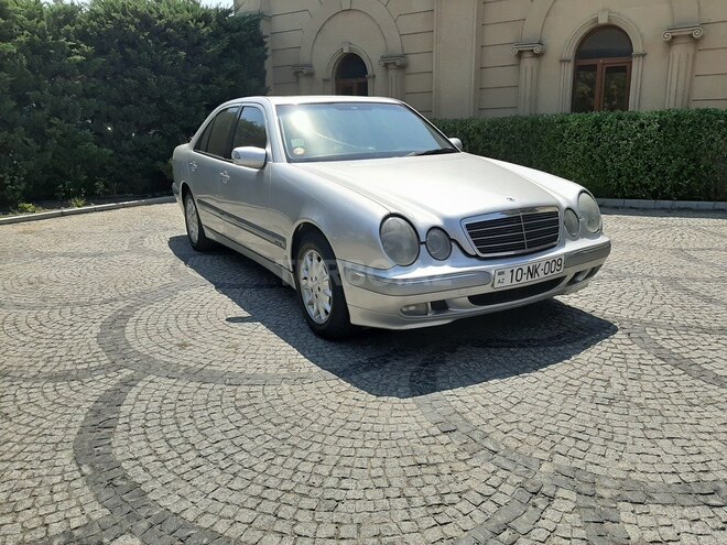 Mercedes E 240 2001, 315,000 km - 2.6 l - Bakı