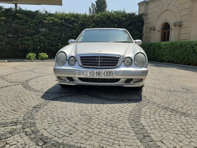 Mercedes E 240 2001, 315,000 km - 2.6 l - Bakı