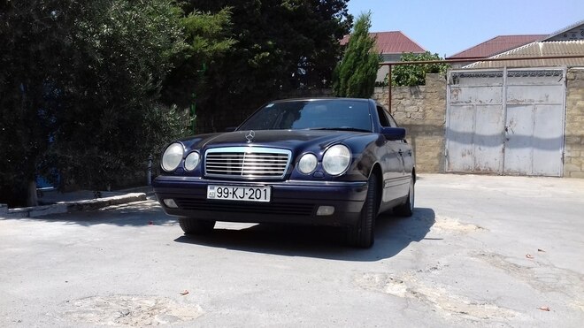 Mercedes E 280 1997, 350,000 km - 2.8 l - Bakı