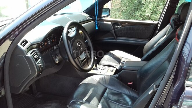 Mercedes E 280 1997, 350,000 km - 2.8 l - Bakı