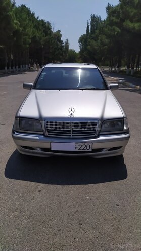 Mercedes C 220 1999, 380,000 km - 2.2 л - Sumqayıt