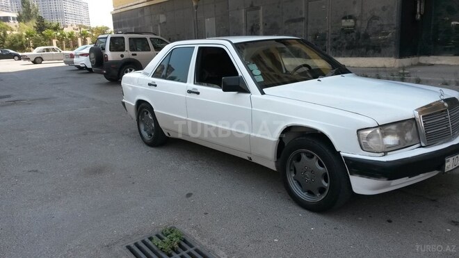 Mercedes 190 1991, 324,569 km - 2.0 l - Bakı