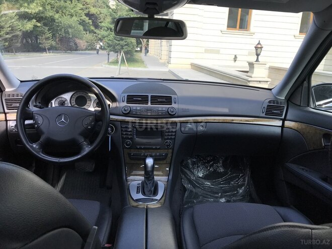 Mercedes E 220 2006, 153,957 km - 2.2 l - Bakı