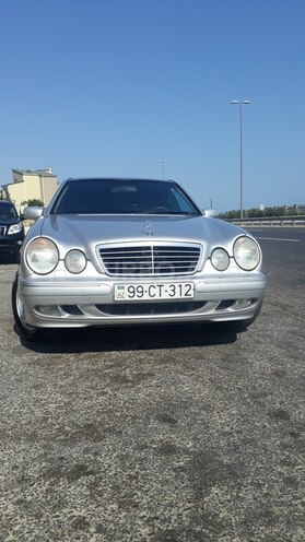 Mercedes E 220 2001, 520,000 km - 2.2 l - Bakı