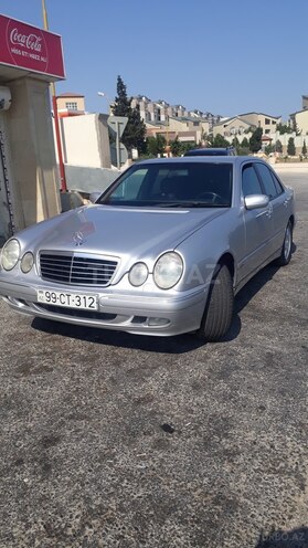Mercedes E 220 2001, 520,000 km - 2.2 l - Bakı