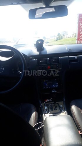 Mercedes E 220 2001, 520,000 km - 2.2 l - Bakı