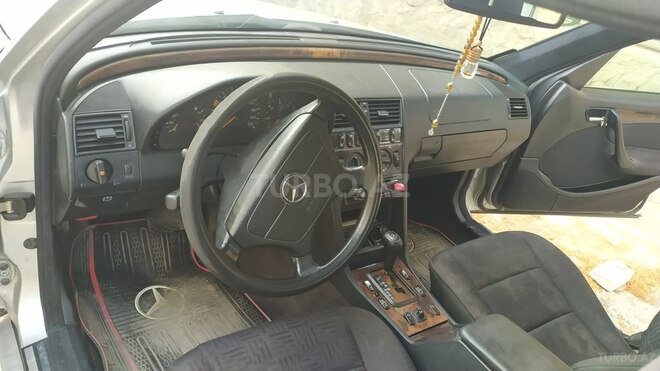 Mercedes C 220 1999, 340,000 km - 2.2 л - Sumqayıt