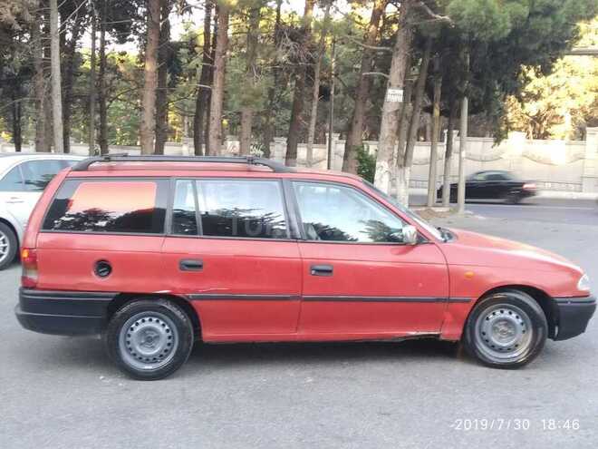Opel Astra 1998, 298,000 km - 1.6 l - Bakı
