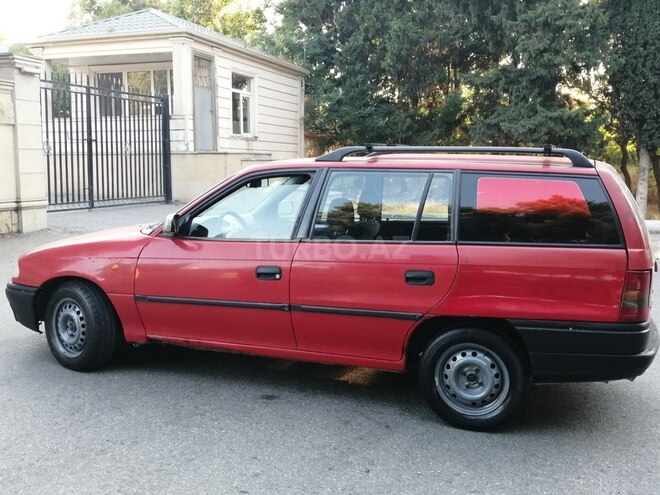 Opel Astra 1998, 298,000 km - 1.6 l - Bakı