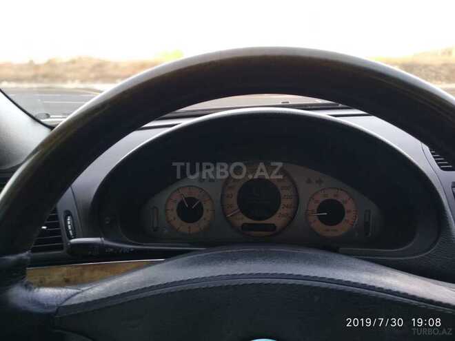 Mercedes E 240 2003, 154,000 km - 2.6 л - Bakı