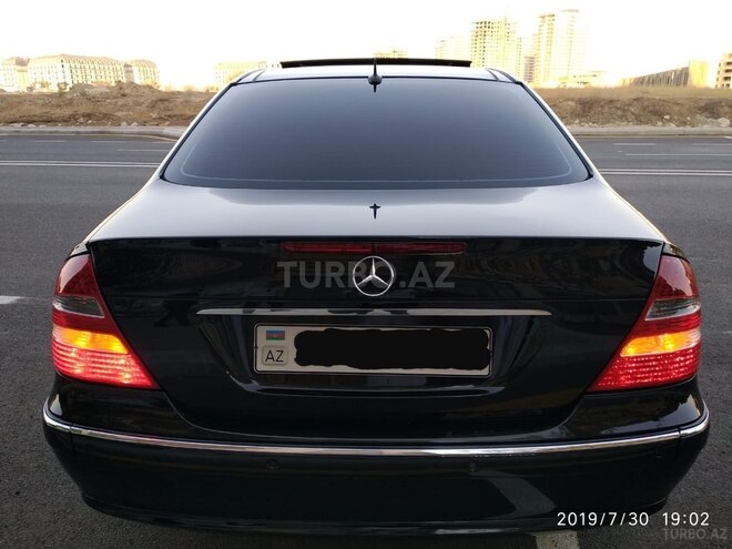 Mercedes E 240 2003, 154,000 km - 2.6 л - Bakı