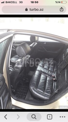 Volkswagen Passat 2001, 322,000 km - 1.8 l - Bakı
