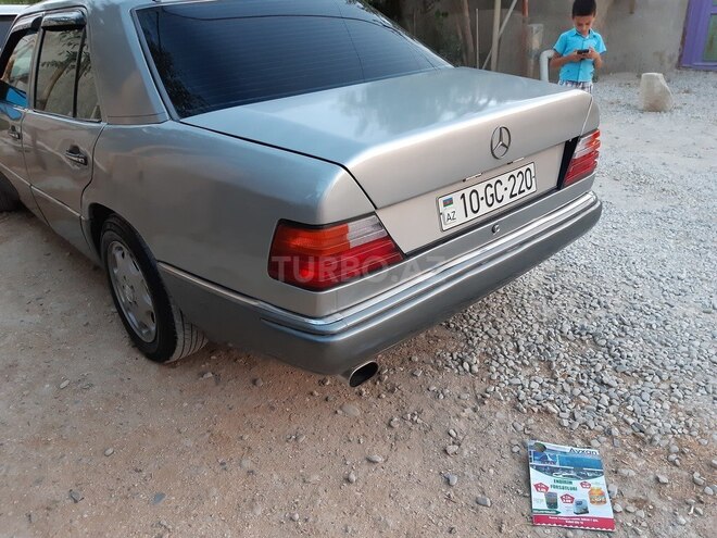 Mercedes E 230 1990, 354,252 km - 2.3 l - Bakı