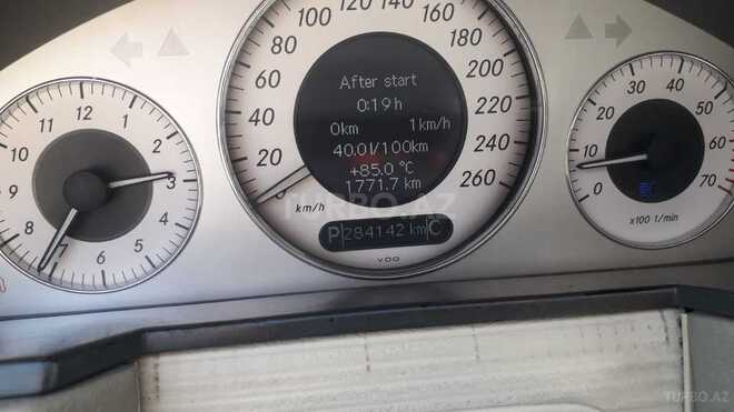 Mercedes E 260 2004, 284,000 km - 2.6 l - Bakı