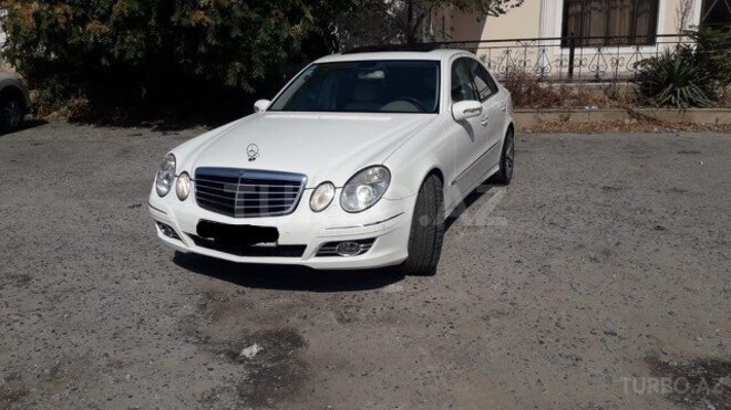 Mercedes E 260 2004, 284,000 km - 2.6 l - Bakı