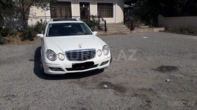Mercedes E 260 2004, 284,000 km - 2.6 l - Bakı