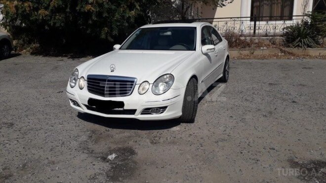Mercedes E 260 2004, 284,000 km - 2.6 l - Bakı