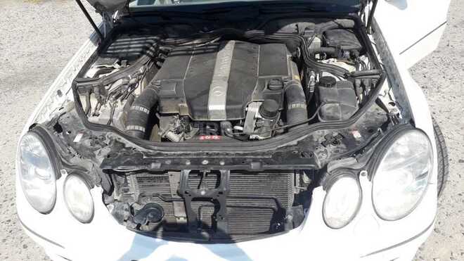 Mercedes E 260 2004, 284,000 km - 2.6 l - Bakı