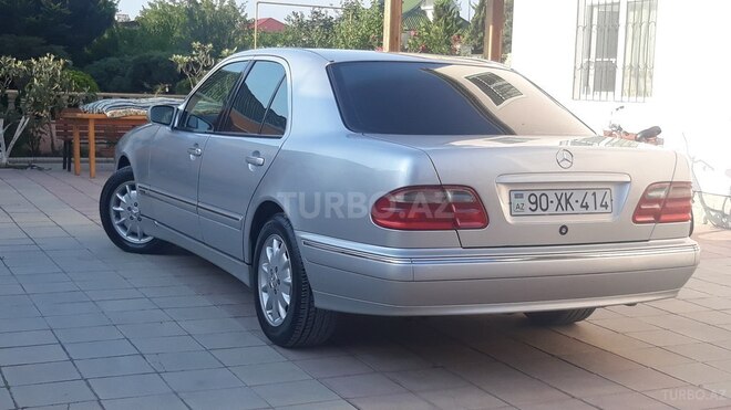 Mercedes E 240 2000, 273,000 km - 2.4 l - Bakı
