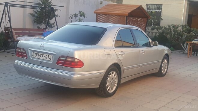 Mercedes E 240 2000, 273,000 km - 2.4 l - Bakı