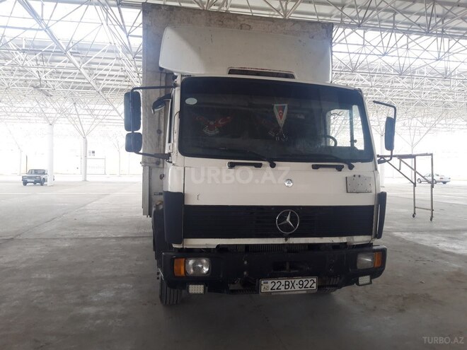 Mercedes Atego 814 1997, 4,127,896 km - 0.5 l - Gəncə