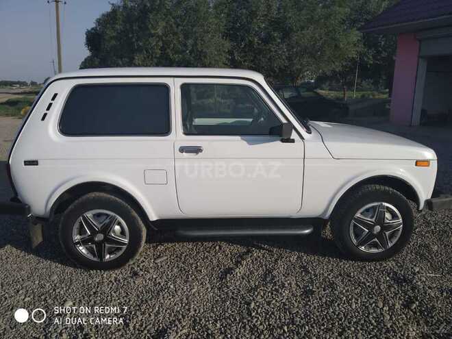 LADA (VAZ) Niva 2010, 179,000 km - 1.7 l - Salyan