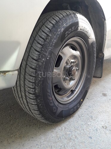 Hyundai H 100 1997, 518,000 km - 2.4 l - Bakı