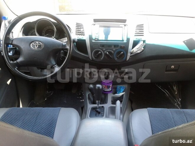 Toyota Hilux 2009, 231,000 km - 2.5 л - Bakı