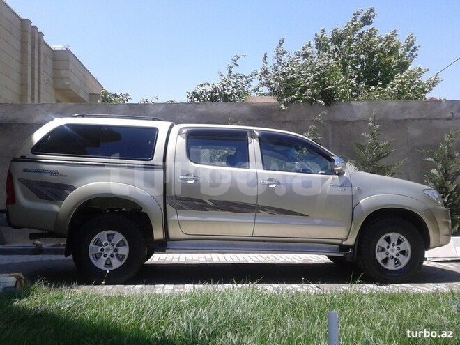 Toyota Hilux 2009, 231,000 km - 2.5 л - Bakı