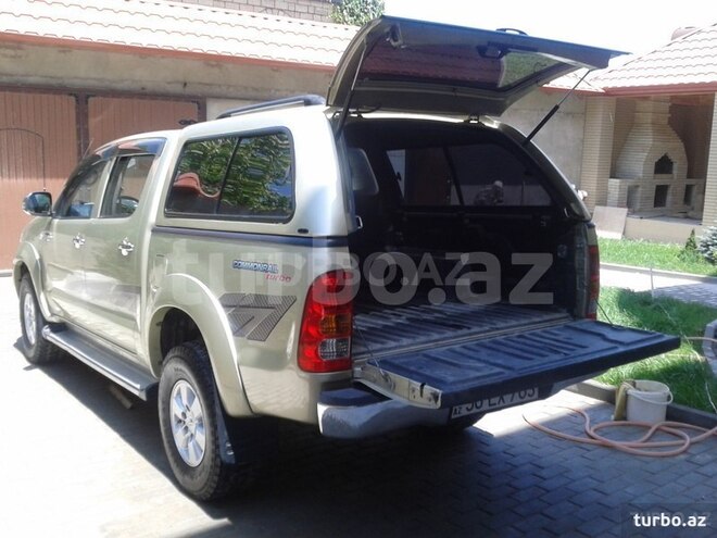 Toyota Hilux 2009, 231,000 km - 2.5 л - Bakı