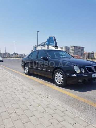 Mercedes E 320 2001, 238,000 km - 3.2 l - Bakı