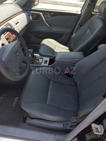 Mercedes E 320 2001, 238,000 km - 3.2 l - Bakı