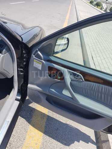 Mercedes E 320 2001, 238,000 km - 3.2 l - Bakı