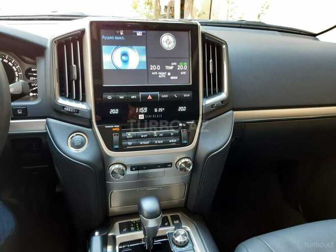 Toyota Land Cruiser 2019, 9,300 km - 4.5 l - Bakı