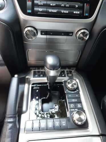 Toyota Land Cruiser 2019, 9,300 km - 4.5 l - Bakı