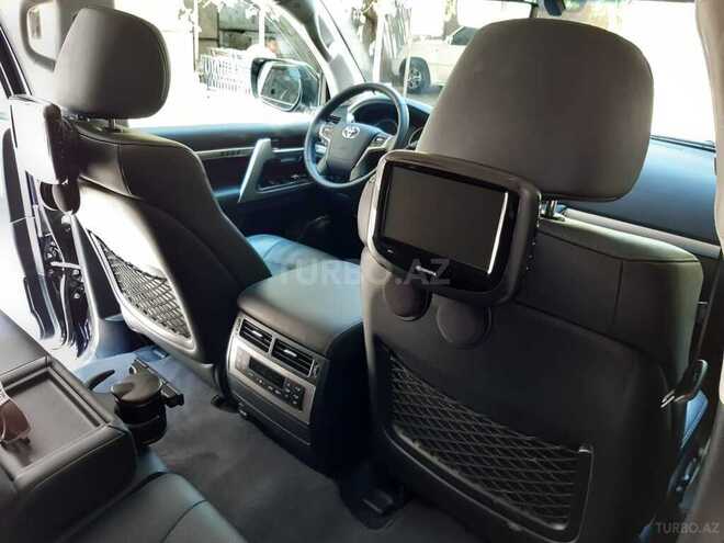 Toyota Land Cruiser 2019, 9,300 km - 4.5 l - Bakı