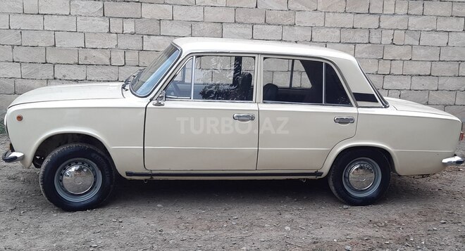 LADA (VAZ) 21011 1982, 225,000 km - 1.3 л - Mingəçevir