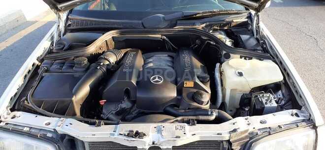 Mercedes C 240 1998, 292,760 km - 2.4 l - Bakı