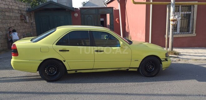 Mercedes C 220 1995, 520,000 km - 2.2 l - Bakı