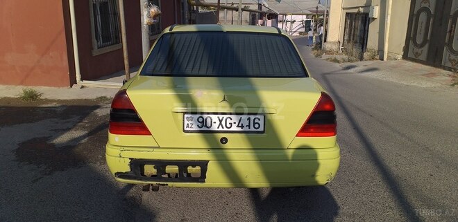Mercedes C 220 1995, 520,000 km - 2.2 l - Bakı