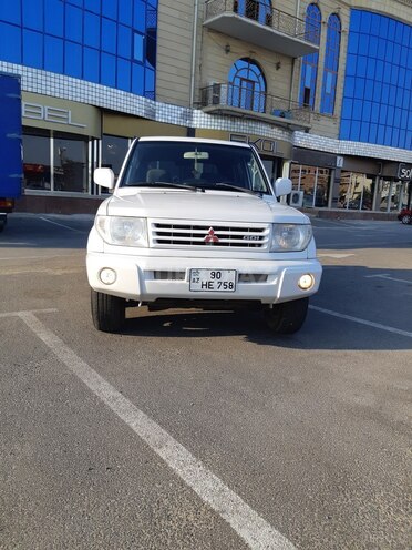 Mitsubishi Pajero io 1999, 310,000 km - 1.8 l - Bakı