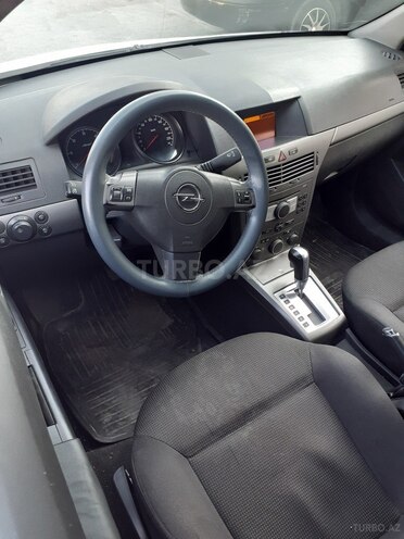 Opel Astra 2006, 250,000 km - 1.9 l - Bakı