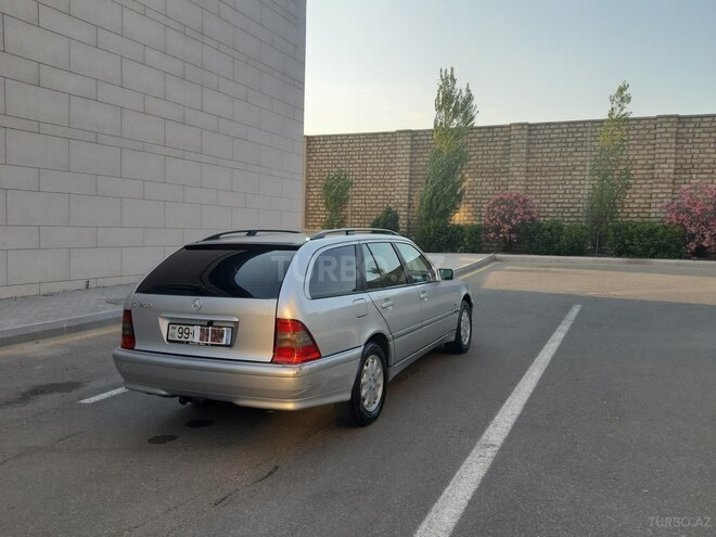 Mercedes C 200 2000, 195,000 km - 2.0 l - Bakı