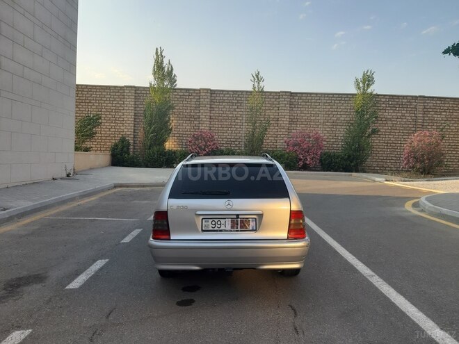 Mercedes C 200 2000, 195,000 km - 2.0 l - Bakı