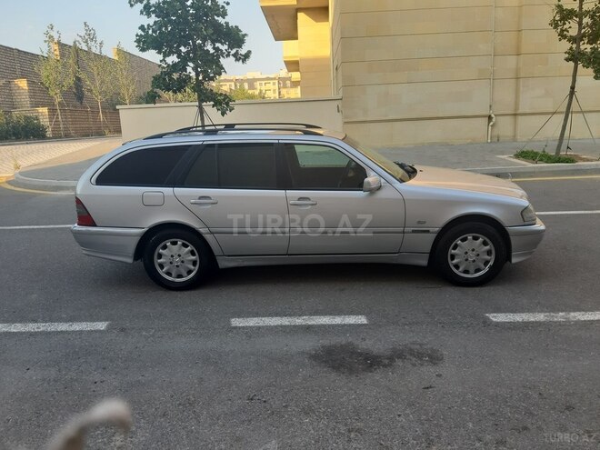 Mercedes C 200 2000, 195,000 km - 2.0 l - Bakı