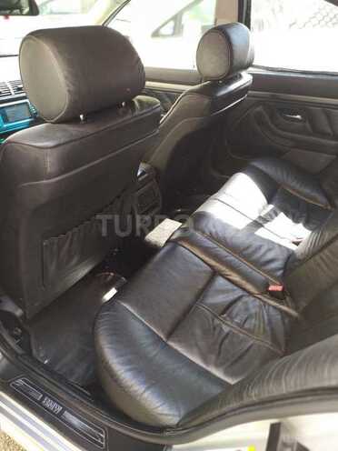 BMW 525 2000, 260,000 km - 2.5 l - Bakı