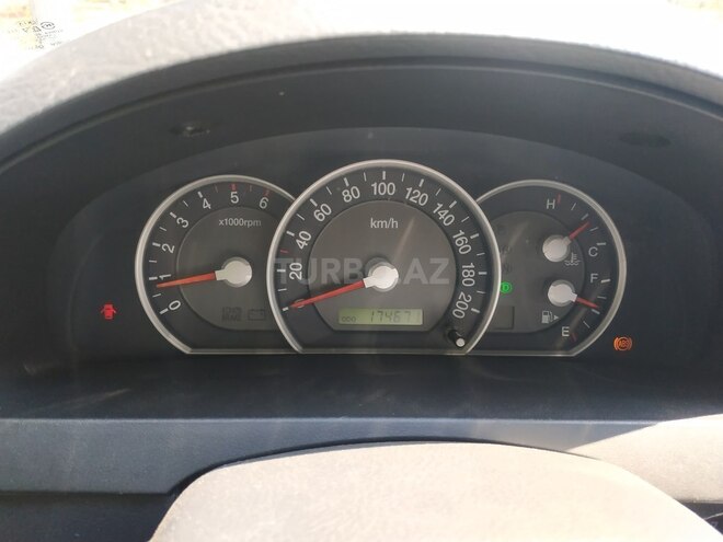 Kia Sorento 2006, 174,600 km - 2.5 l - Sumqayıt