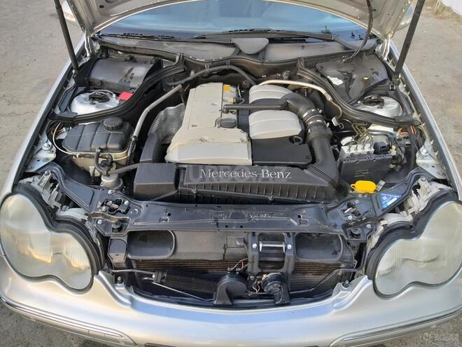 Mercedes C 200 2001, 288,000 km - 2.0 l - Bakı