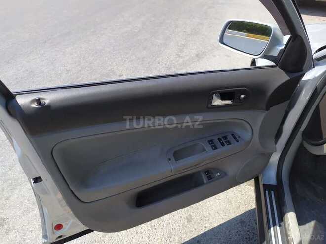 Volkswagen Passat 2002, 122,400 km - 2.0 l - Bakı